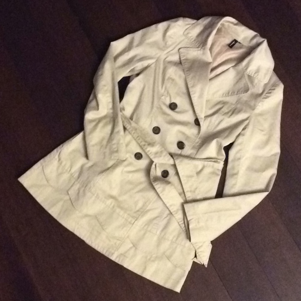 Cute! Trench coat EUC